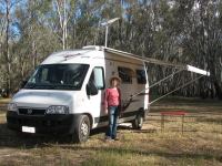 on the Murray River (131 kB)